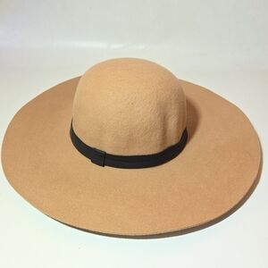 Wallaroo Aspen Wool Fedora Boho Classic Neutral Minimalist Indie Women's Hat.